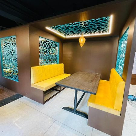 Lee-Benz Ark Hotel กุมพาโกนัม ภายนอก รูปภาพ