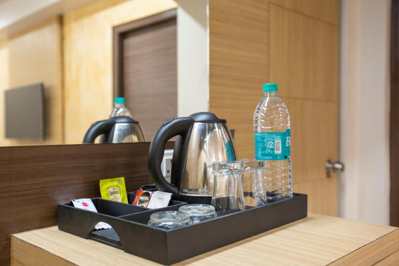 Lee-Benz Ark Hotel กุมพาโกนัม ภายนอก รูปภาพ